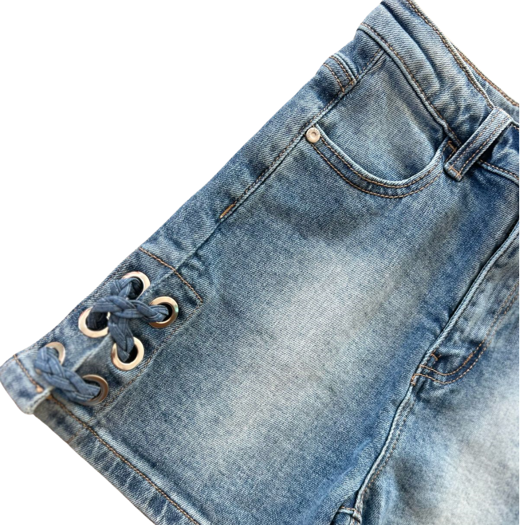 Short denim