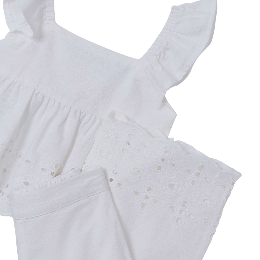 Conjunto white